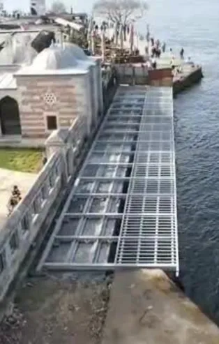 İBB'den İstanbul'un en güzel yapılarından Kuşkonmaz Camii'nde skandal çalışma