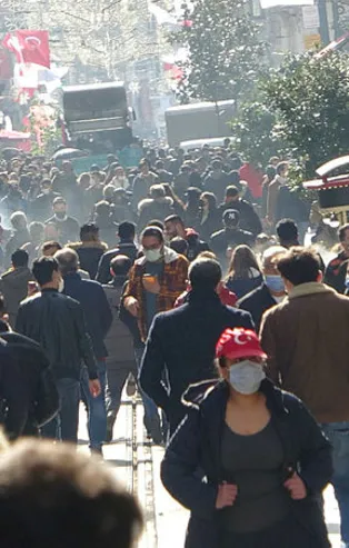 Koronavirüs PCR testinde şok olay! Cinayete teşebbüsten yargılanmalılar