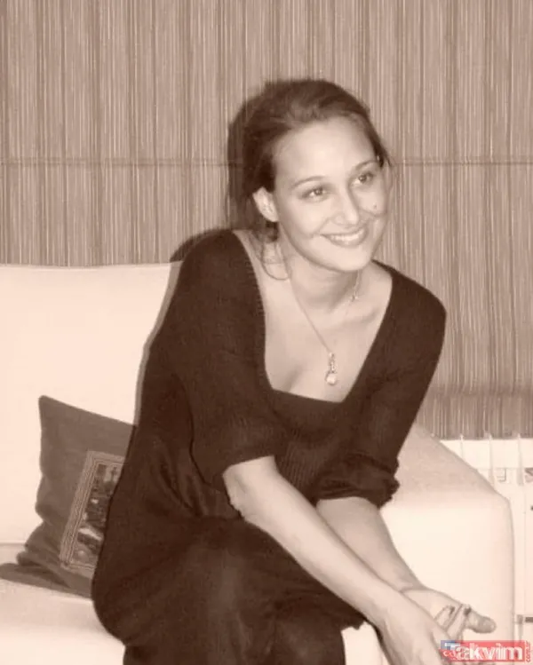 Müge Anlı da lepiska saçlarıyla '20'li yaşlar challenge' akımına uydu! Güzelliğiyle mest eden Müge Anlı'nın gençliği ve Esra Erol... - 43