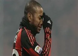 Robinho kameraya çarptı!