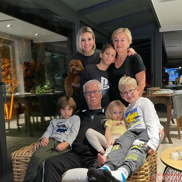 Esra Erol’un “pamuk kafa” dediği babasına bakın! Baba-kız paylaşımları ilgi odağı oldu! Gören “Maşallah” demeden geçemedi - 21