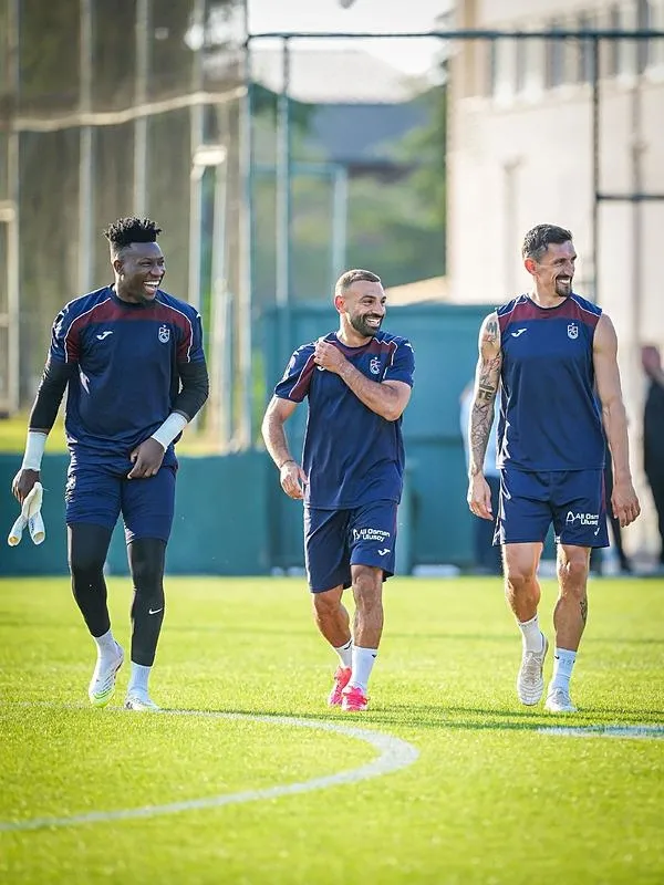 trabzonsporun-kasimpasa-maci-kamp-kadrosu-belli-oldu-muhammed-salah-kadroda-1786711892542.jpeg Trabzonspor'un Kasımpaşa maçı kamp kadrosu belli oldu! Muhammed Salah kadroda-2