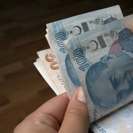 Emekliye %13,31 kök zam: SSK, BAĞKUR’lunun taban aylığı 19.128 TL’ye çıkacak! Enflasyon farkı dahil...