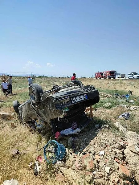 denizlide-feci-kaza-otomobil-devrildi-kadin-oldu-esi-ve-2-kizi-yaralandi-1659624072643.jpeg Denizli'de feci kaza! Otomobil devrildi: Kadın öldü, eşi ve 2 kızı yaralandı-1