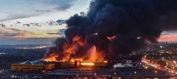 Moskova’da alışveriş merkezinde büyük yangın!