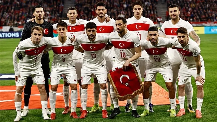 sinan-akcil-imzali-dunya-kupasi-marsi-yayinda-turkler-geliyor-1778824976914.jpg Sinan Akçıl imzalı Dünya Kupası marşı yayında: Türkler Geliyor!-3