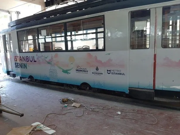 chpli-imamoglu-nostaljik-kadikoy-moda-tramvayinda-reklam-ugruna-tarihi-hice-saydi-1594145459133.jpeg CHP'li İmamoğlu nostaljik Kadıköy-Moda tramvayında reklam uğruna tarihi hiçe saydı!-1