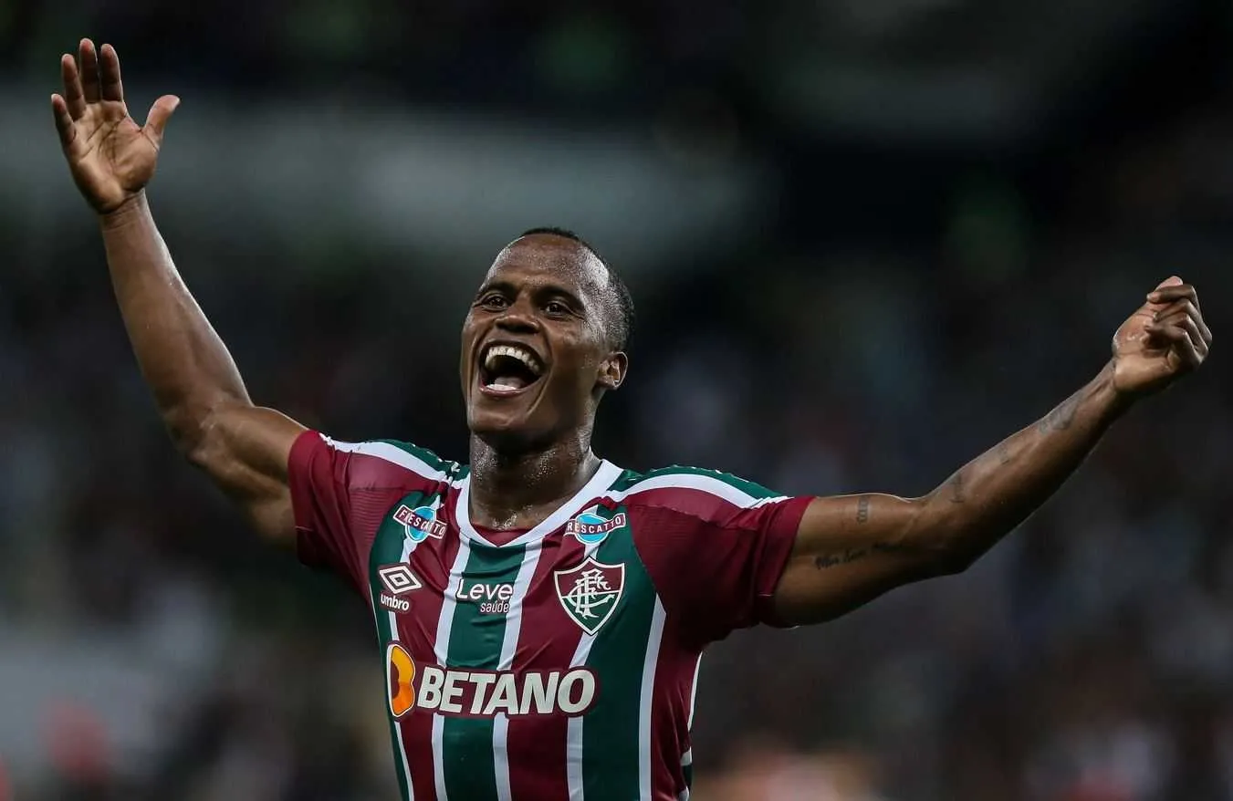 Galatasaray'ın transferinde sona yaklaştığı yıldız ismin eşine tehdit! - 10