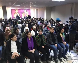 HDP’li vekiller PKK’lı teröristleri anma töreninde