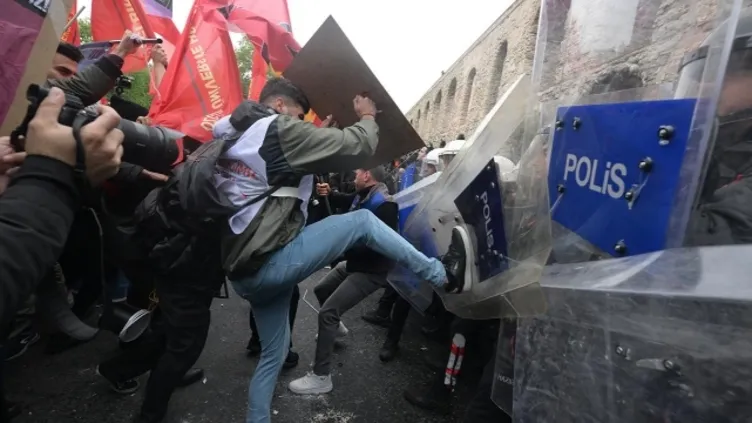 İçişleri Bakanı Ali Yerlikaya: 226 kişi gözaltına alındı, 28 güvenlik görevlimiz yaralandı