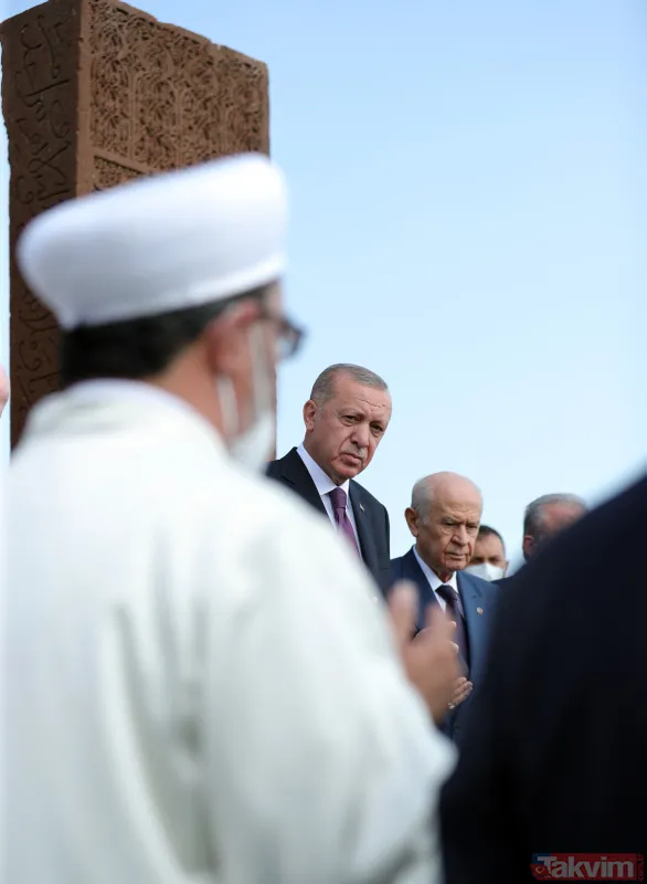 Başkan Erdoğan, Malazgirt Zaferi'nin 950'nci yılında Ahlat'ta! Tarihi kareler - 8