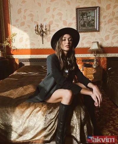 Dilan Çiçek Deniz bornozlu paylaşımıyla sosyal medyayı yıktı geçti! Yeni imajıyla dikkat çeken Dilan’a bakın ortalığı salladı - 4