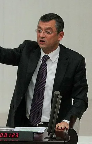 CHP'li Özgür Özel'in "bavul" provokasyonu elinde patladı
