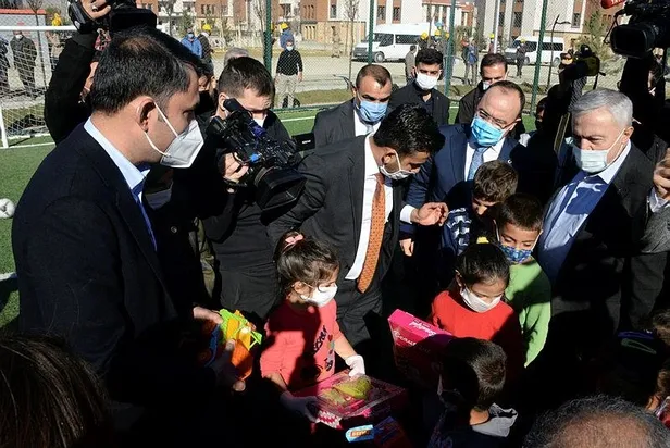 Son dakika: Çevre ve Şehircilik Bakanı Murat Kurum: Elazığ'da 2 bin 500 konut teslime hazır-2