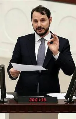 Bakan Albayrak Twitter'dan tebrik etti