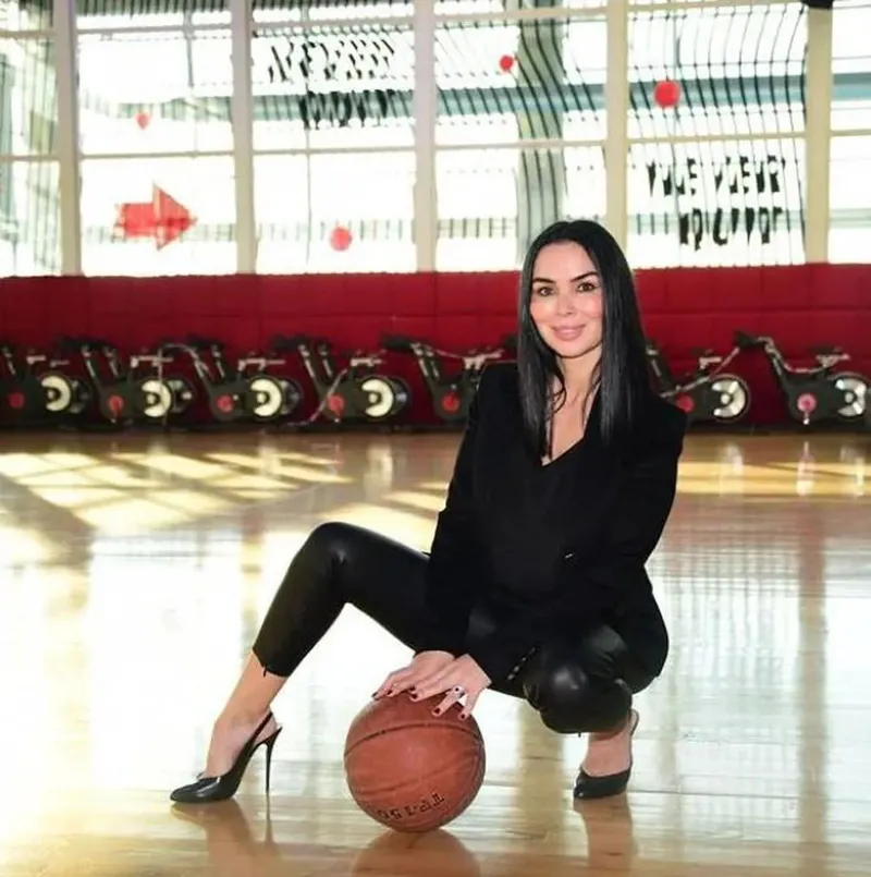 kurtlar-vadisinde-polatin-gazabina-ugramayan-tek-kisiydi-yillar-sonra-ortaya-cikti-1717744865086.jpg 20 yıl sonra ortaya çıktı! Kurtlar Vadisi'nde Polat Alemdar'ın gazabına uğramayan tek kişiydi-4