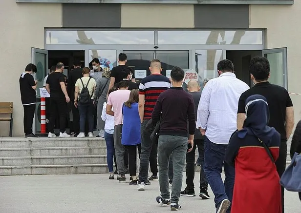 SON DAKİKA: Sağlık Bakanı Fahrettin Koca: OSB'lerde yerinde aşı uygulaması başlıyor-3