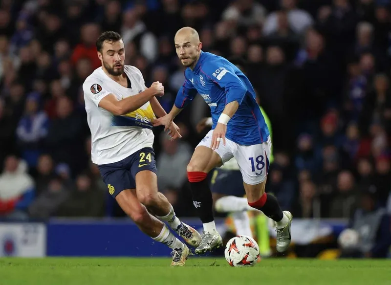 fenerbahceyi-yikan-yildiza-besiktas-kancasi-transfer-atagi-basldi-1747120371590.jpg Vaclav Cerny (Takvim Foto Arşiv)