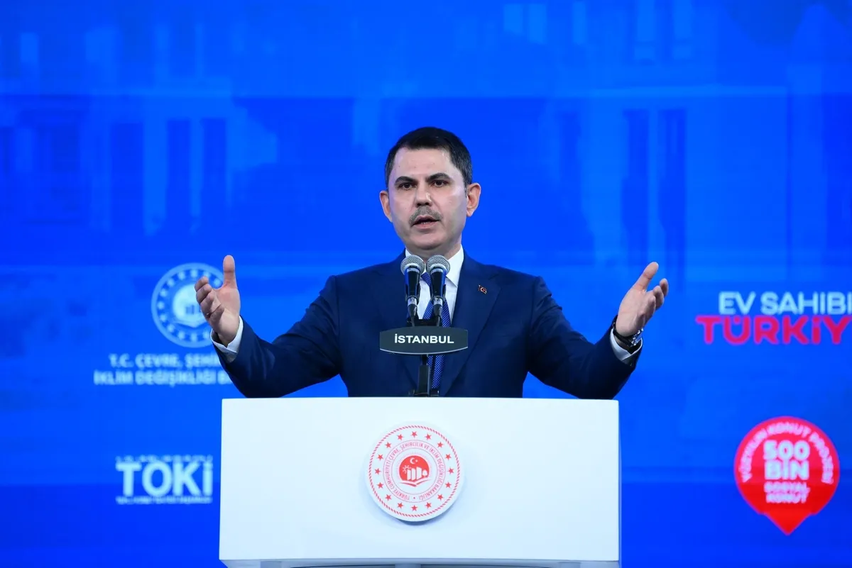 bakan-kurum-ev-sahibi-turkiye-kura-cekim-toreninde-konustu-dar-gelirli-nefes-alacak-1777129582230.jpeg Bakan Kurum, “Ev Sahibi Türkiye” kura çekim töreninde konuştu: Dar gelirli nefes alacak-4