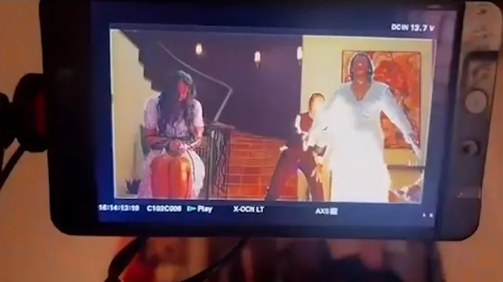 Şarkıcı Katy Perry alevlerin ortasında kaldı: Her şey yeni şarkısı için tasarlandı-5