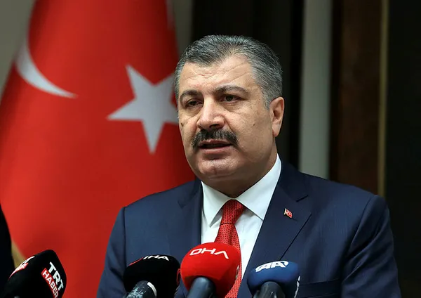 saglik-bakani-fahrettin-kocadan-koronavirus-asisi-mujdesi-5-milyon-doz-asi-aralikta-turkiyede-1603604818792.jpg