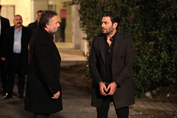 Eşkıya Dünyaya Hükümdar Olmaz 122. yeni bölüm fragmanı yayınlandı mı? EDHO yeni bölüm var mı?-2