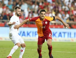 Ozan Kabak için büyük övgü
