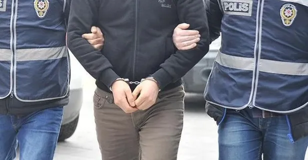 FETÖ şüphelisi akademisyen ile eski polis yakalandı