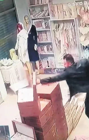 Eski sevgilisi iş kadını Yasemin Sönmez'e dehşeti yaşattı