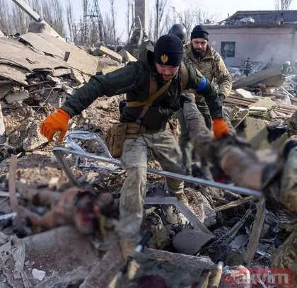 Barış yok ölümwar! Rusya-Ukrayna savaşında dehşet kareleri! Evleri mezarları oldu