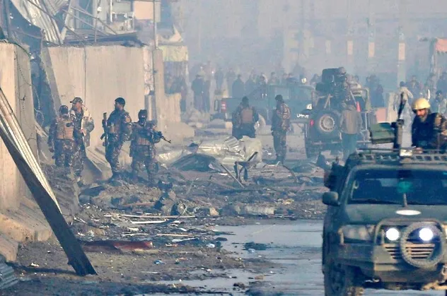 Son dakika: Afganistan'da camide patlama