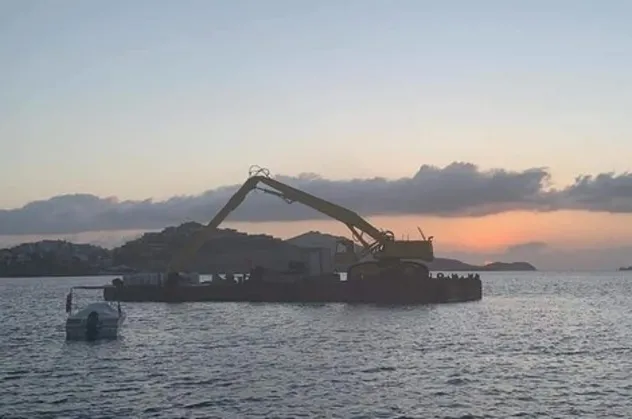 Bodrum'daki kepçe skandalına müdahale! Denizden kum çıkarmıştı...