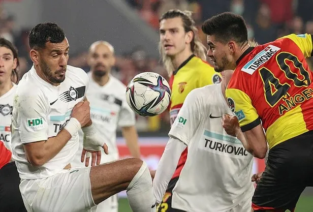 altay-derbide-dirildi-1644190786388.jpeg Altay derbide dirildi-2