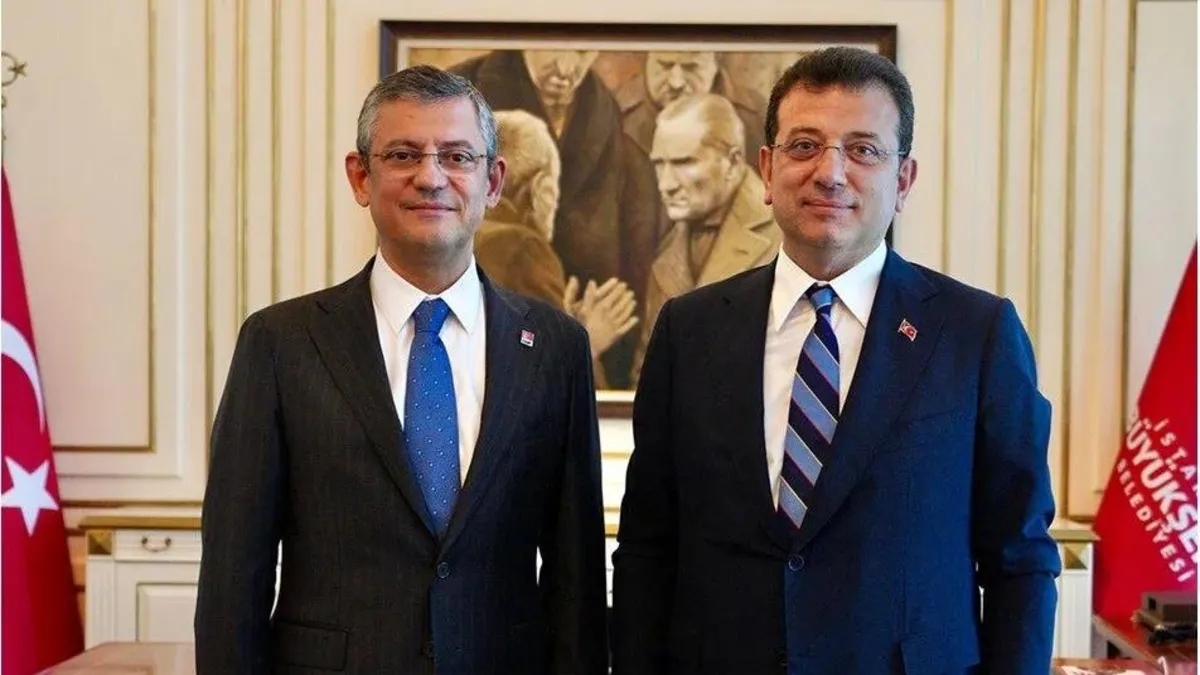 CHP entrikaları hızlı başladı: Özel ile İmamoğlu arasındaki soğuk savaş manşete taşındı!
