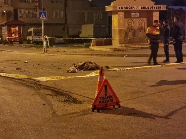 Adana'da gece yarısı korkunç son! Çekici ile çarpışan motosikletin sürücüsü hayatını kaybetti-4