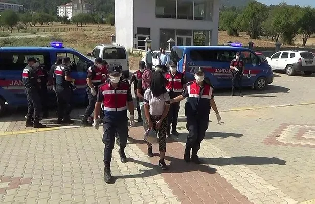 dnalari-her-seyi-ortaya-cikardi-gasp-cetesinin-6-ilde-karistigi-10-olay-boyle-aydinlatildi-1607789598341.jpeg DNA'ları her şeyi ortaya çıkardı! Gasp çetesinin 6 ilde karıştığı 10 olay böyle aydınlatıldı-2