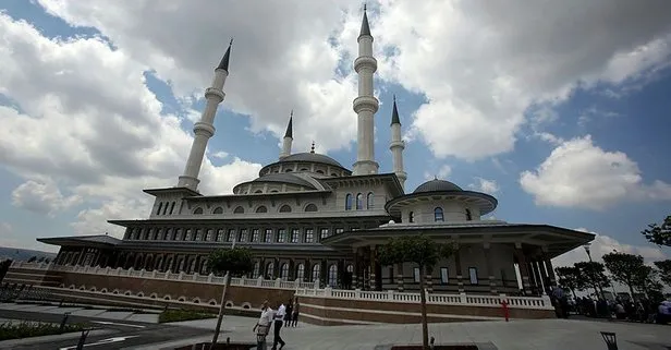 Başkan Erdoğan cuma namazını Beştepe Millet Camisi’nde kıldı