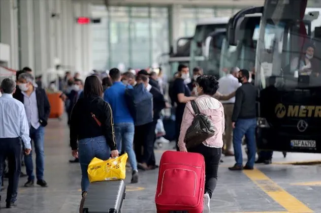 Otobüs biletlerine gelen tavan fiyat uygulaması hiçe sayıldı