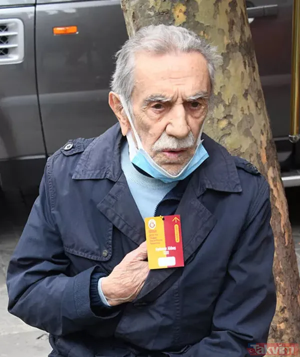 Aydemir Akbaş'ın eşi çıka çıka bakın kim çıktı! Yine olay olacak '20'lik alırım 70'lik mi alacağım?' 2 kez boşanıp 3 kez evlendiler - 4