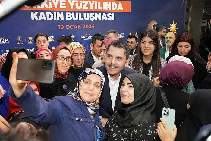 ibb-baskan-adayi-murat-kurum-turkiye-yuzyilinda-kadin-bulusmasi-programinda-konustu-94-ruhu-vurgusu-kadin-isti-1705670278814.jpeg İBB Başkan Adayı Murat Kurum "Türkiye Yüzyılında Kadın Buluşması" programında konuştu! 94 ruhu vurgusu! | Kadın istihdamı | Projeler-5