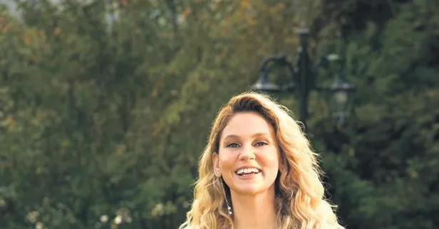 Gizemli çift gecelerde! Farah Zeynep Abdullah, komedyen sevgilisi ile fena yakalandı