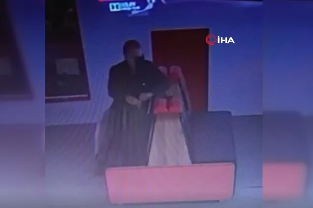 İstanbul'da AVM'de ilginç hırsızlık! Saniye saniye kaydedildi
