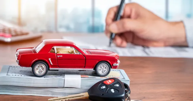 400 Bin TL'lik taşıt kredisi kampanyası: Halkbank, Ziraat Bankası ödenecek aylık taksiti açıkladı!