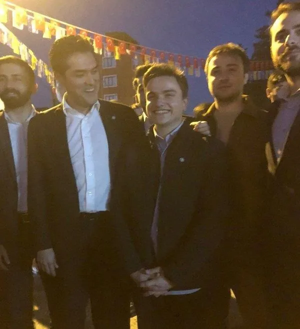 silivride-kurgulanan-gecinemiyoruz-tiyatrosunda-iyi-parti-parmagi-meral-aksenerin-sizlanan-ensar-kascioglu-ipi-1661801719883.jpeg Silivri'de kurgulanan 'geçinemiyoruz tiyatrosunda İYİ Parti parmağı! Meral Akşener'e sızlanan Ensar Kaşçıoğlu İP'in teşkilatından çıktı-4