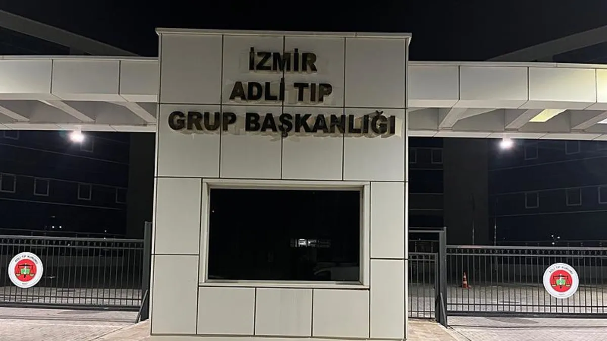 İzmir'de silahlı kavga: 1 kişi hayatını kaybetti! Polis firariyi arıyor