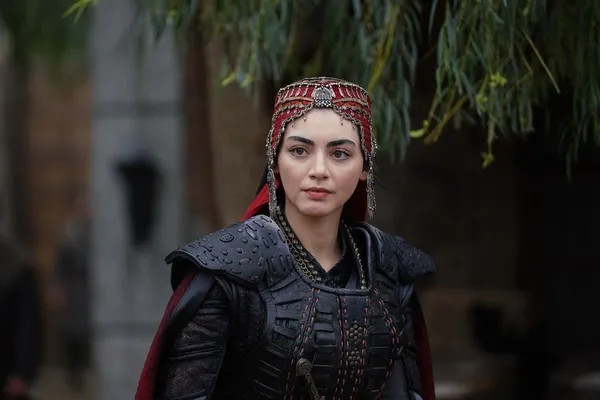 kiliclar-cekildi-kurulus-osman-103-bolum-2-fragmani-yayinlandi-hata-varsa-zafer-yok-1667237111111.jpg Kılıçlar çekildi! Kuruluş Osman 103. bölüm 2. fragmanı yayınlandı: “Hata varsa zafer yok!”-3