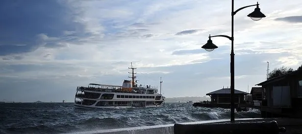 İstanbul Valiliğinden fırtına uyarısı