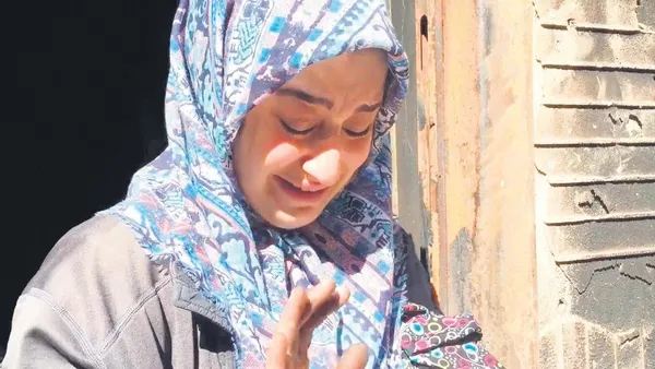 Artvin’in Dereiçi köyündeki yangının bilançosu gün ağarınca ortaya çıktı: 60 ev, 20 ahır kül oldu-2