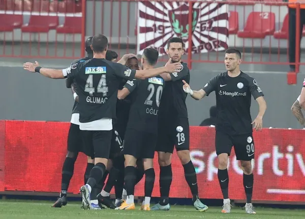 istanbulda-puanlar-paylasildi-umraniyespor-hatayspor-2-2-1672763360707.jpg İstanbul'da puanlar paylaşıldı | Ümraniyespor - Hatayspor: 2-2-3