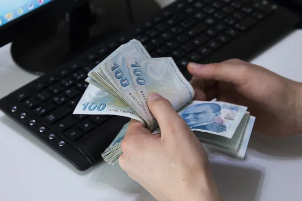 sgk-801-tl-odeme-yapiyor-bu-parayi-almayi-unutmayin-5-yillik-sure-icerisinde-1606564198337.jpg SGK 801 TL ödeme yapıyor! Bu parayı almayı unutmayın! 5 yıllık süre içerisinde…-3